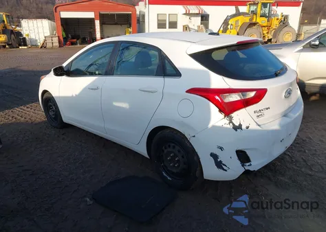 2017 Hyundai Elantra Gt z USA, uszkodzony, nr VIN KMHD35LH8HU375321